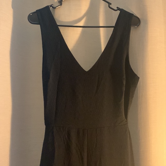 Black tie back jumpsuit - Picture 3 of 4